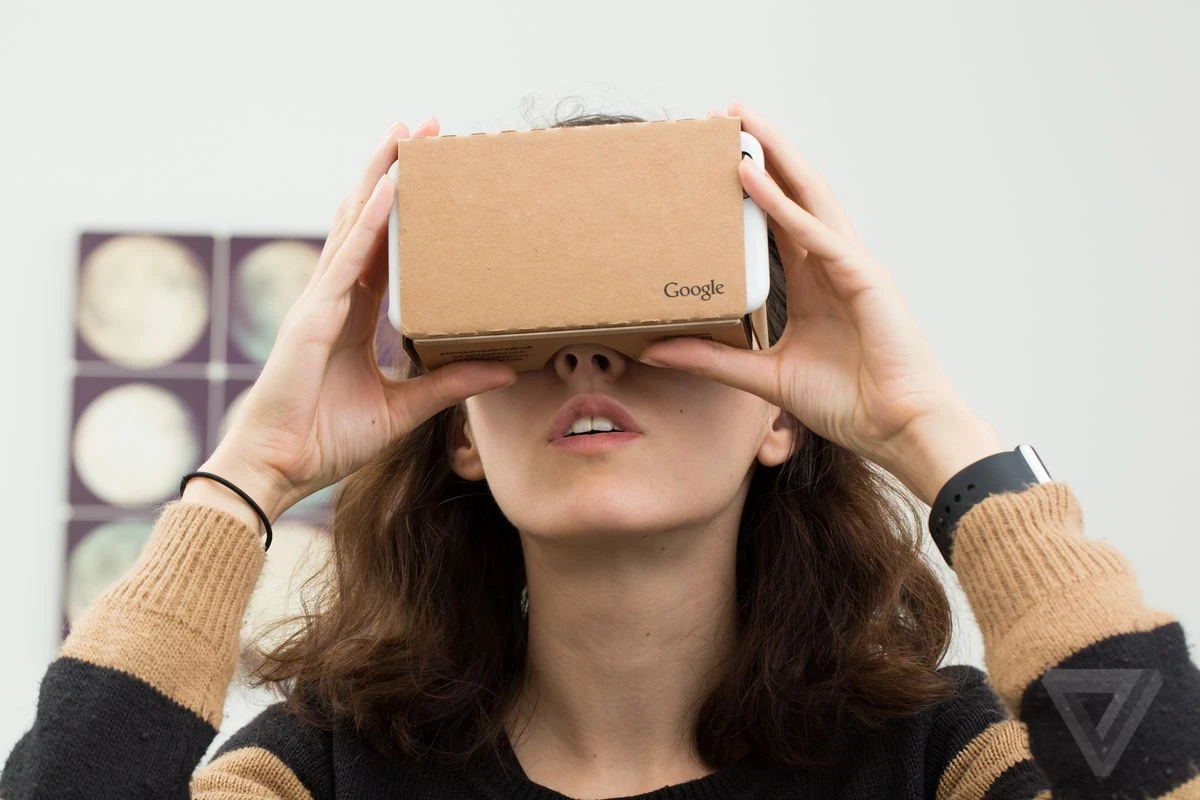 GOOGLE CARDBOARD