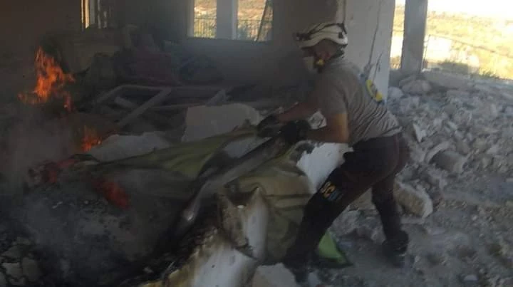 Esad güçleri İdlib'de sağlık merkezini vurdu: 1 ölü 3 yaralı