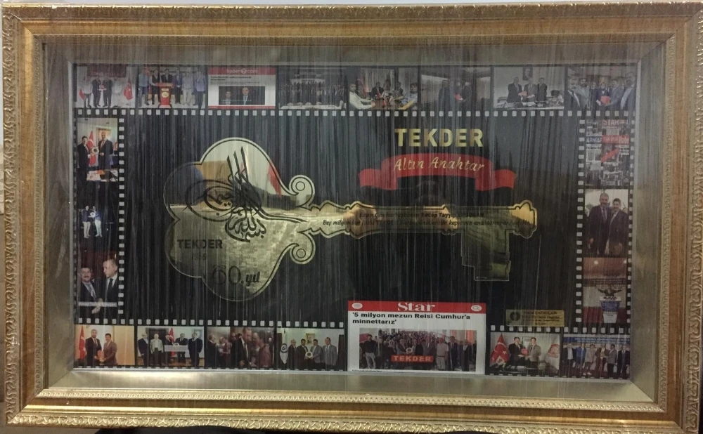 Cumhurbaşkanı Erdoğan’a altın anahtar işlemeli tablo