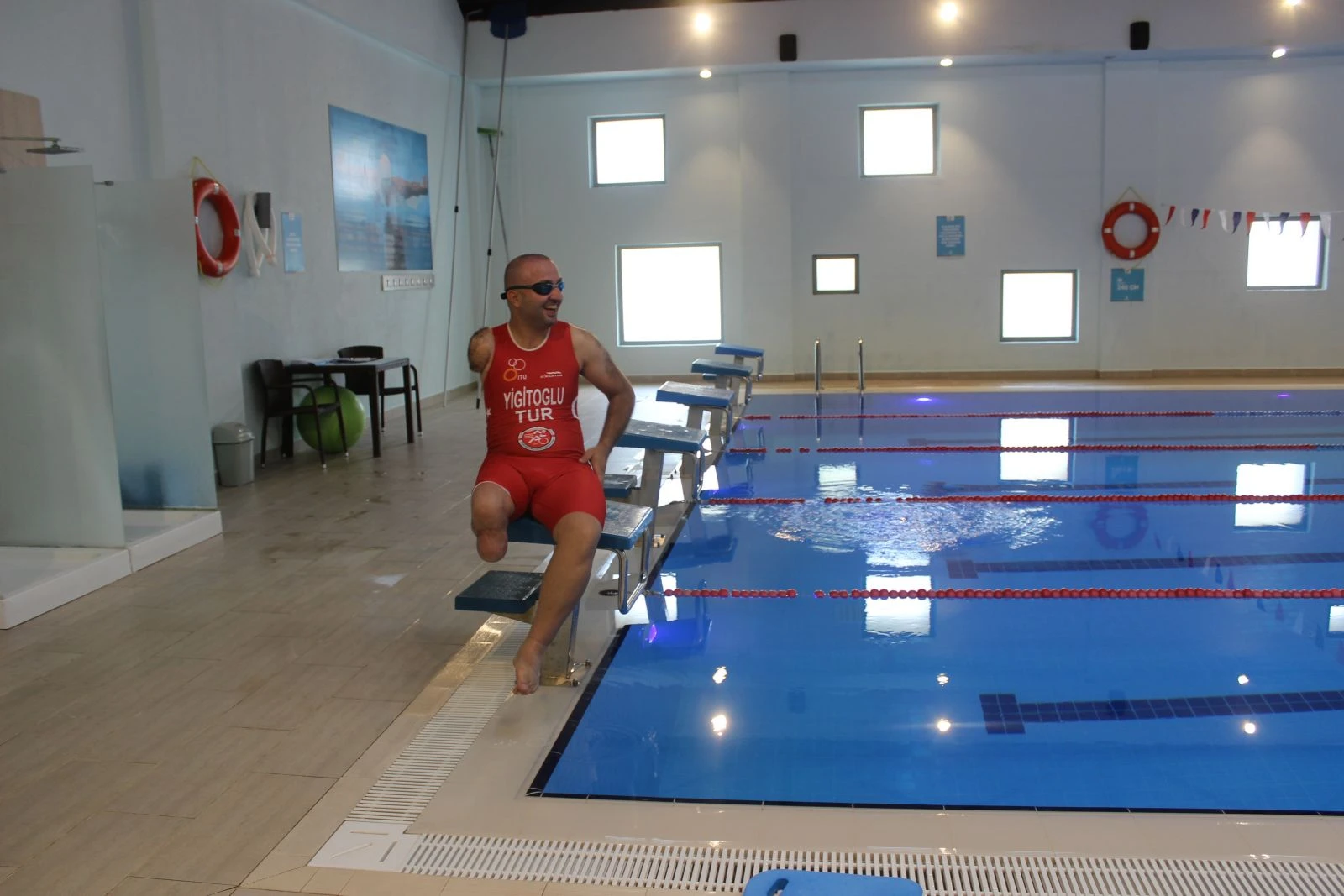 Elma toplamak için çıktığı ağaç hayatını değiştirdi