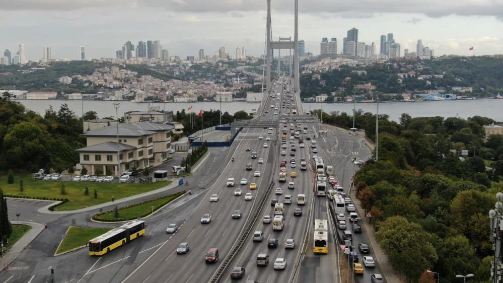İstanbul’da trafik başladı, yoğunluk yüzde 60’ı gördü