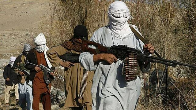 Afganistan'ın 3 büyük kentini Taliban sardı