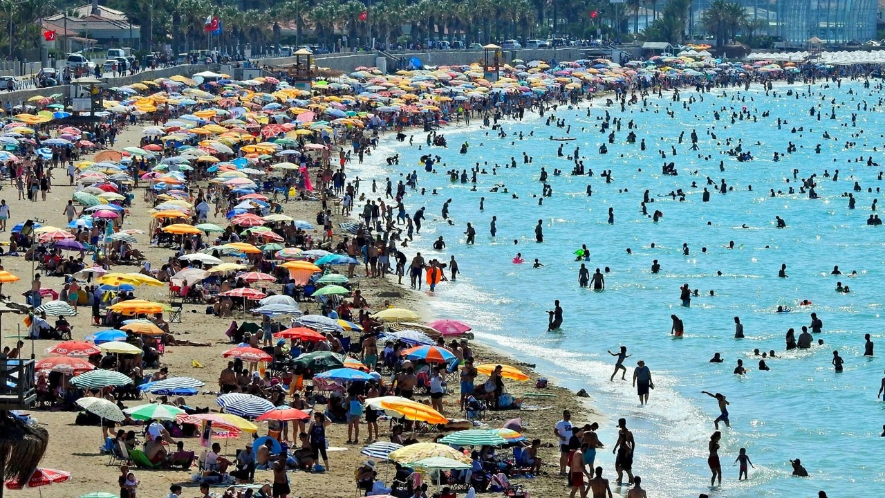 Türk Yoğun Bakım Derneği Başkanı Prof. Demirkıran uyardı: Ekimde 4. dalga tehlikesi