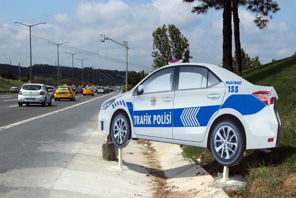 TEM Otoyolu'nda sürücüleri şaşkına döndüren manzara