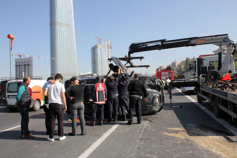 TEM’de trafiği kilitleyen kaza