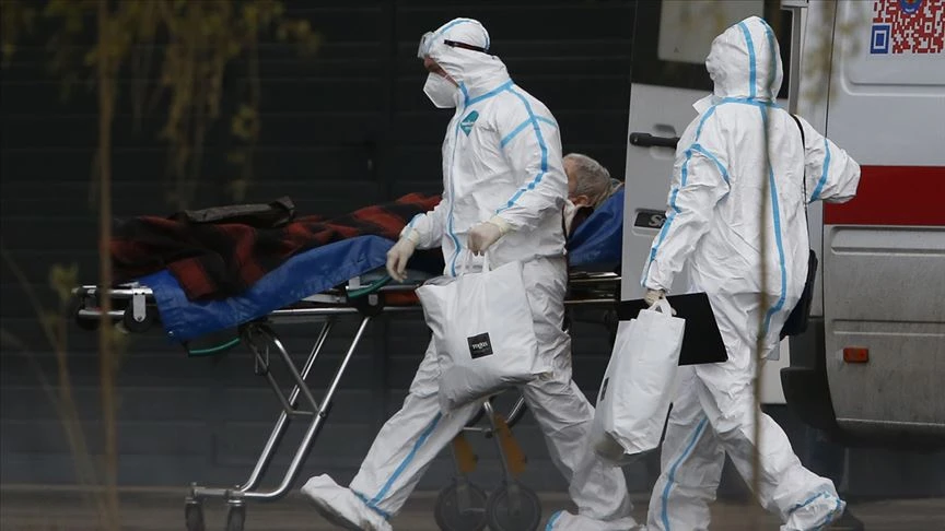 Vakalar 100 bin olursa yeni kısıtlamalar gelecek! İşte Sağlık Bakanlığı'nın yeni yol haritası