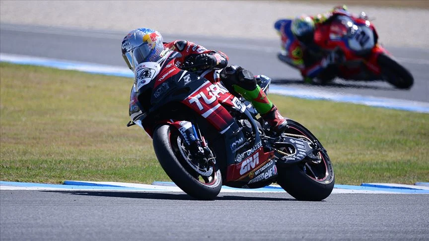 İlk Türk şampiyon Toprak Razgatlıoğlu tarihe adını altın harflerle yazdı