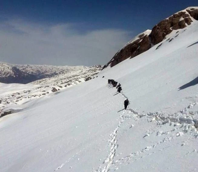 Dev operasyon! Mehmetçik Kato Dağı’na Türk bayrağını astı