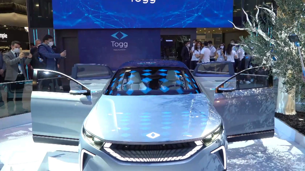 TOGG dünya sahnesine çıktı! Türkiye’nin otomobilini Gürcan Karakaş ABD'de anlattı