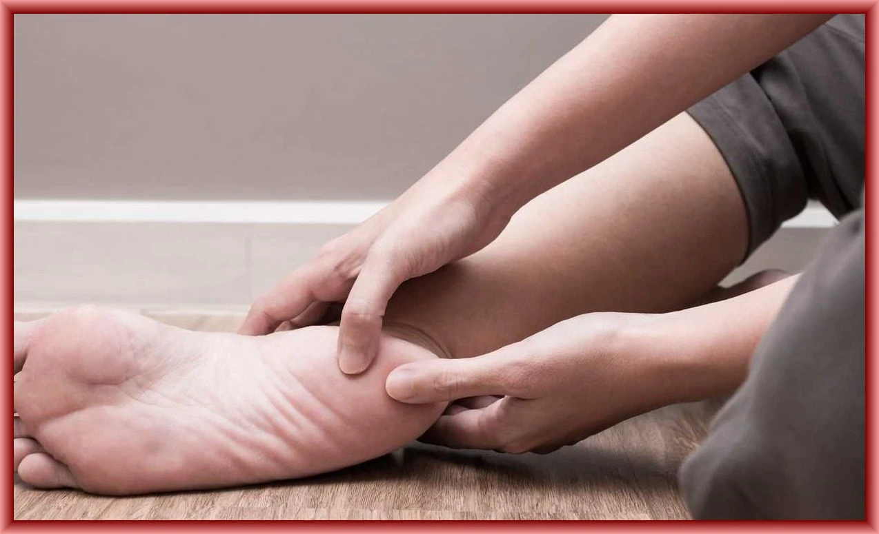 Topuk Dikeni Topuk Ağrısı (Plantar Fasiit) Evde Nasıl Tedavi Edilir? Topuk Dikenine Ne İyi Gelir?