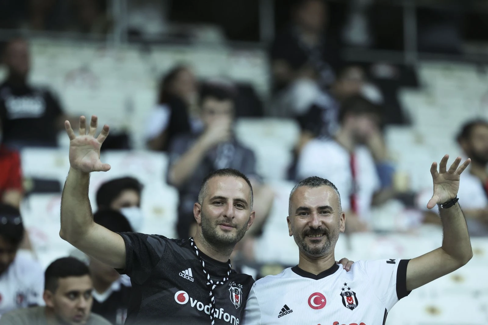 Son şampiyon Beşiktaş kaldığı yerden devam! Maç sonucu: Beşiktaş 3-0 Çaykur Rizespor