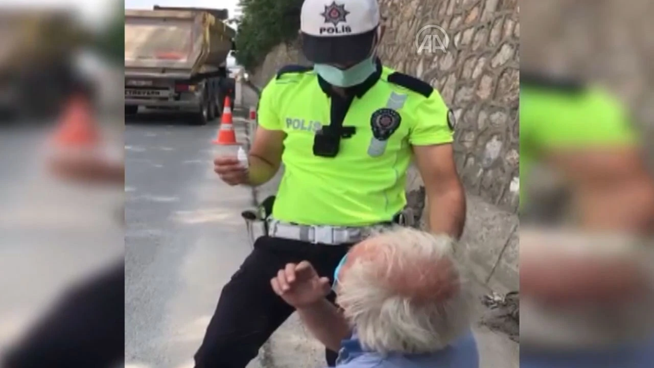 İşte Türk Polisi... Tır şoförünün damlasını damlattı