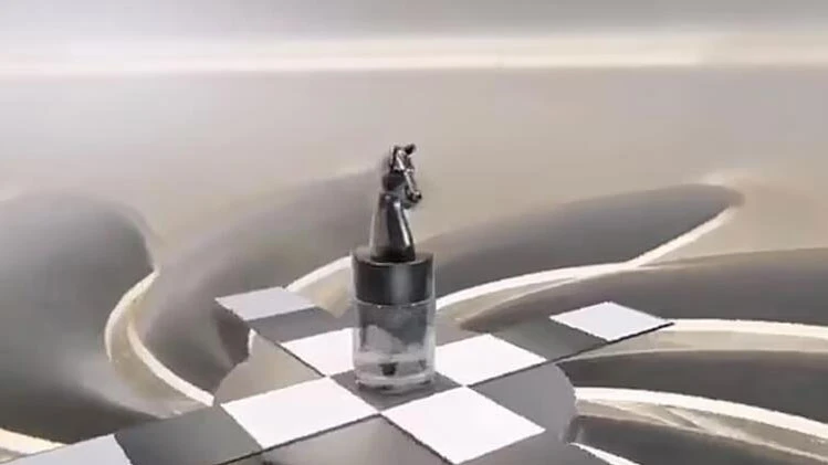 'Savaş' kokan tıraş losyonu herkesi şaşırttı