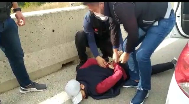 100 bin genci zehirleyecekti! Böyle yakalandı