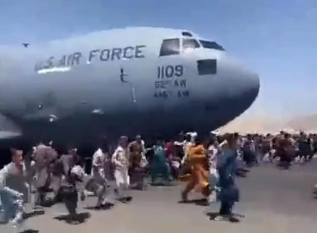 Taliban'dan dünyayı şaşırtan karar: Kadın sunucular ekrana döndü