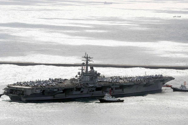 ABD, ünlü bombardıman uçağı B-1B Lancer'ı Seul semalarında uçurdu