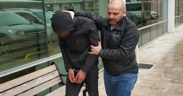 Uyuşturucu satarken yakalandı