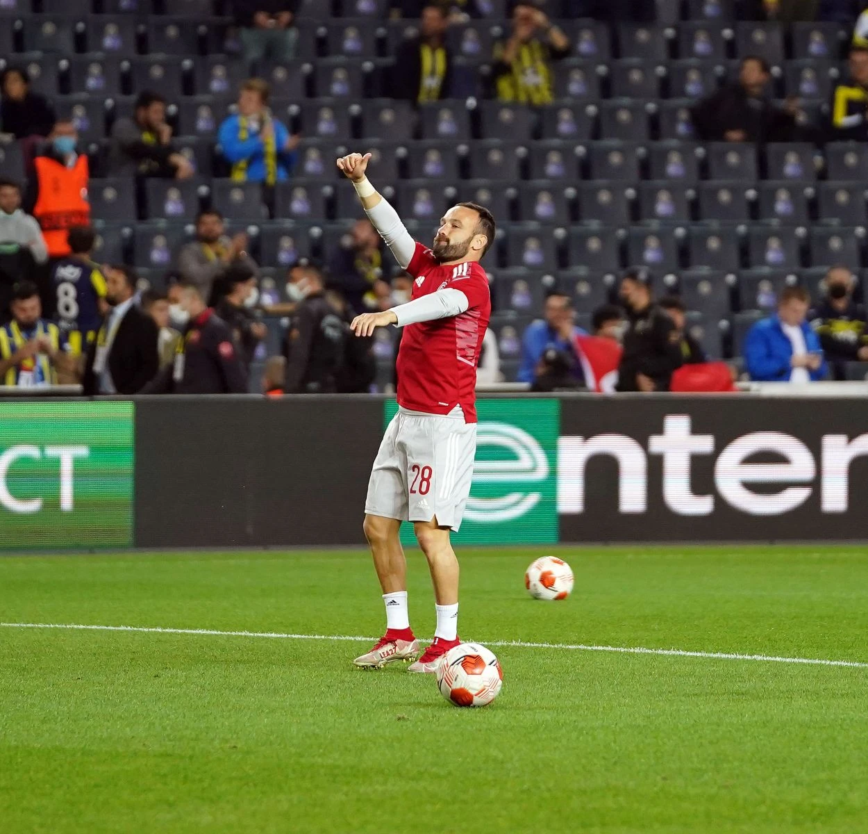 Fenerbahçe, Olympiakos'a evinde farklı kaybetti! Maç sonucu: 0-3