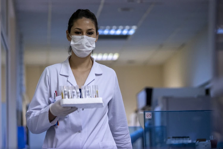 Antalya'daki laboratuvarda mutasyonlu virüs taraması yapılacak