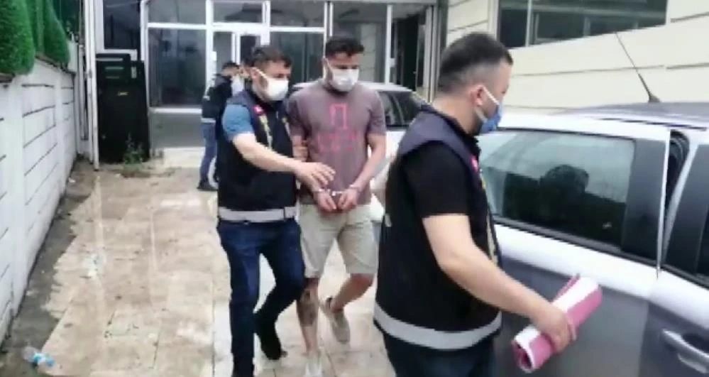 'Yan baktın' kavgasında kan aktı