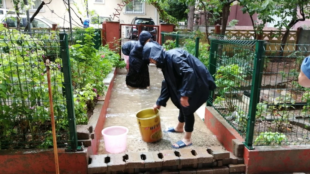 İstanbul'da beklenen yağış başladı