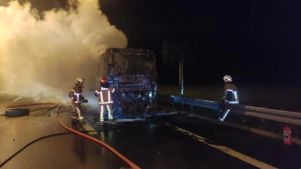 Yolcu otobüsünde yangın! Faciadan dönüldü