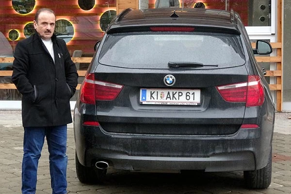 Yazdırdığı plaka davalık oldu! Gurbetçi Türk'ün zaferi