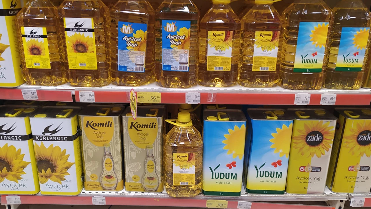 Ayçiçek yağında indirim! Dolarla birlikte düşüş devam ediyor: Ayçiçek yağı güncel fiyat listesi