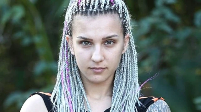 Yeni stiliyle Survivor'a gelen Elif'i kimse tanıyamadı
