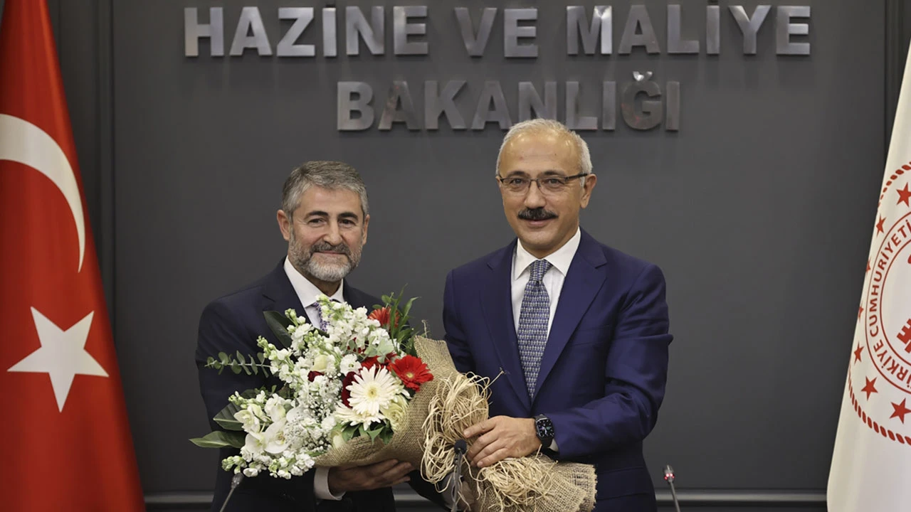Yeni Hazine ve Maliye Bakanı Nureddin Nebati'den ilk mesaj: Önceliğimiz faiz değil, yatırım