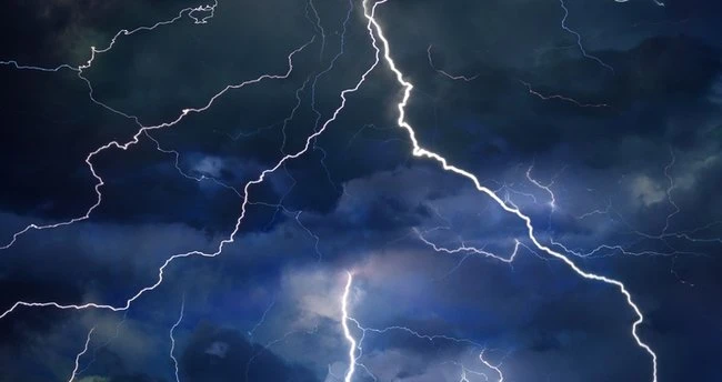 Covid-19 karantinası yıldırımları azalttı