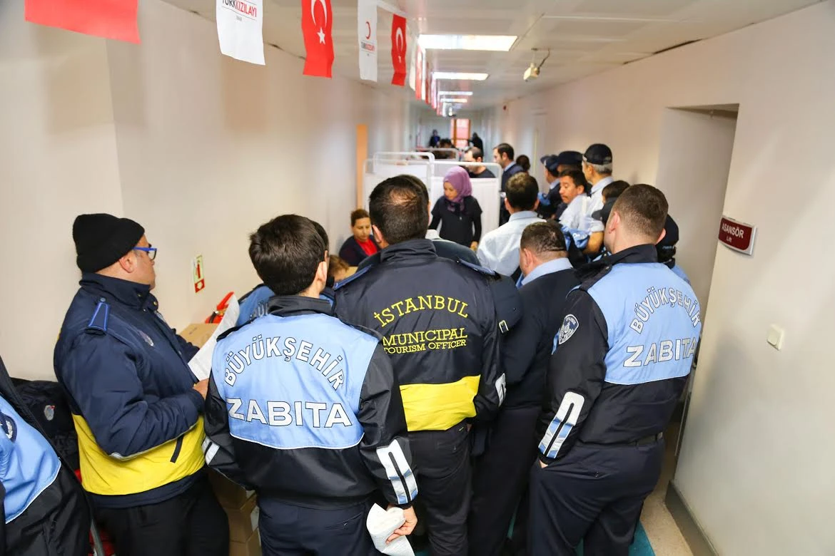 İstanbul zabıtası Kızılay'ın çağrısına kayıtsız kalmadı