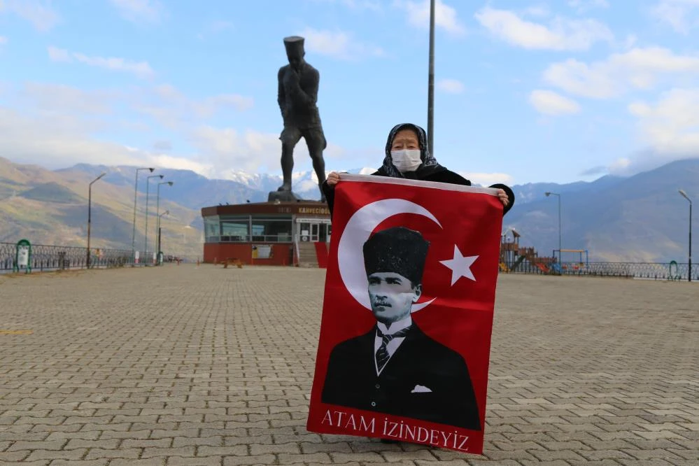 97 yaşında koronavirüse yenik düştü