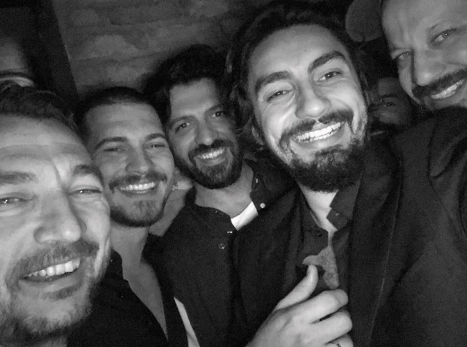 Çağatay Ulusoy, dostu Umut Evirgen için kız istemeye gitti