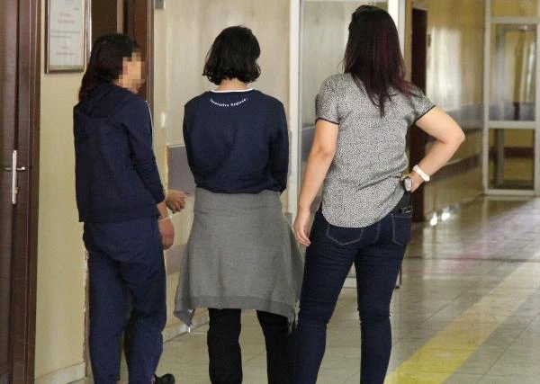 Şanlıurfa'da PYD'ye katılmak isteyen üç kız yakalandı