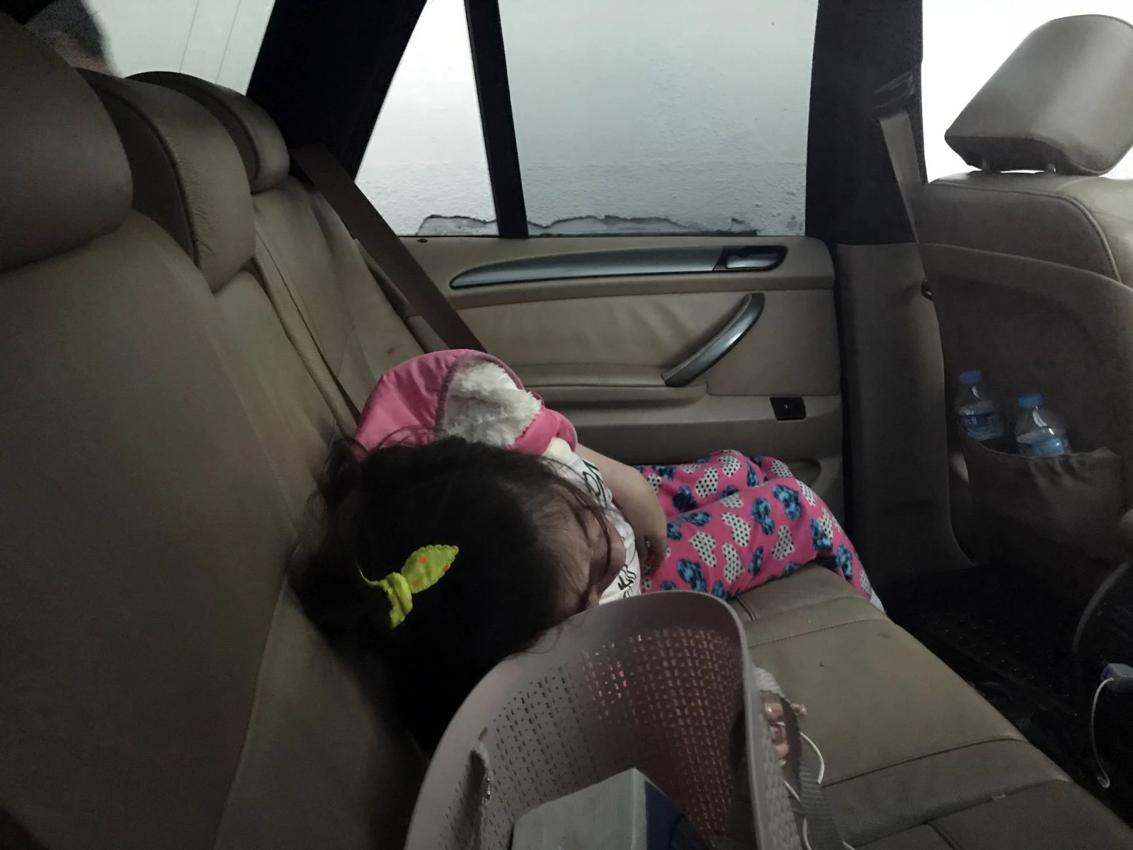 Lüks cipte bırakılan engelli kızın ailesine soruşturma