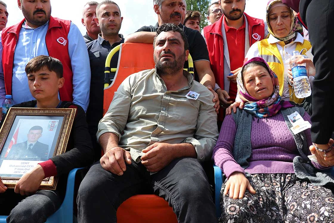 Şehit Uzman Onbaşı Ceylan son yolculuğuna uğurlandı