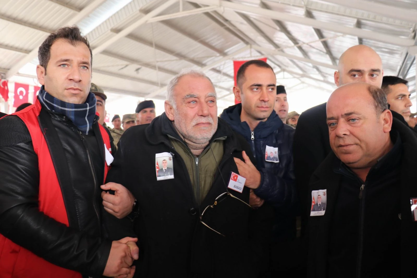 Suriye şehidi gözyaşlarıyla defnedildi