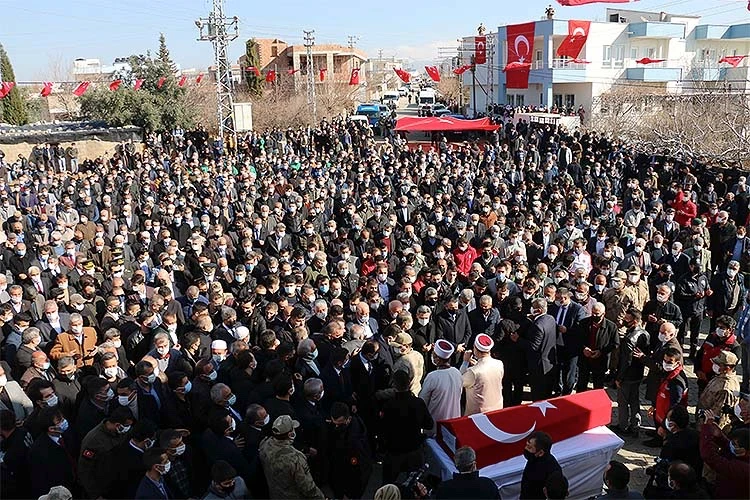 Gara şehitlerimizi uğurluyoruz