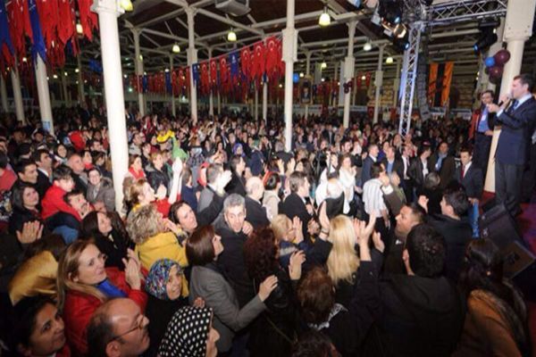 Mustafa Sarıgül, protesto edildi