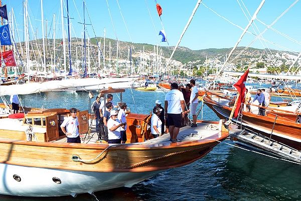 İlk yelkenli okul gemisi kupa yolunda