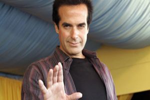 David Copperfield evleniyor