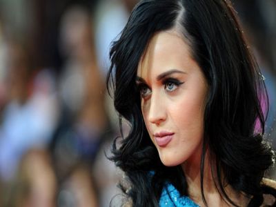 Katy Perry büyük bir rekora imza attı