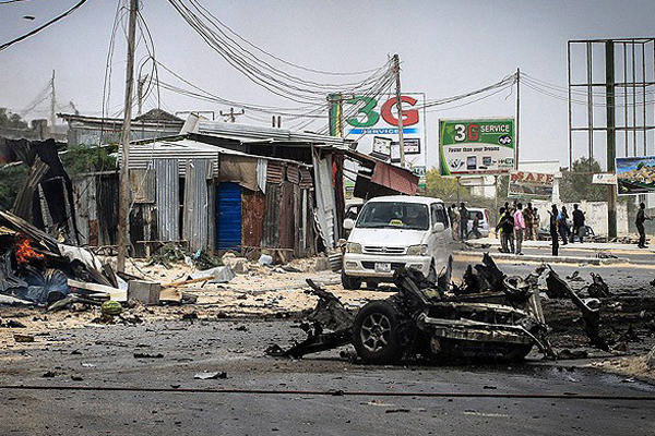 Mogadişu Havaalanı önünde patlama