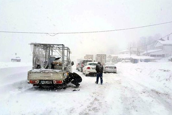 Bolu Dağı&#039;na çığ düştü