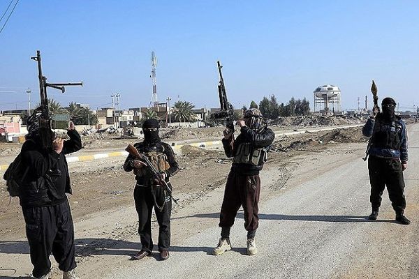 Tabka Askeri Havaalanı IŞİD&#039;in kontrolüne geçti