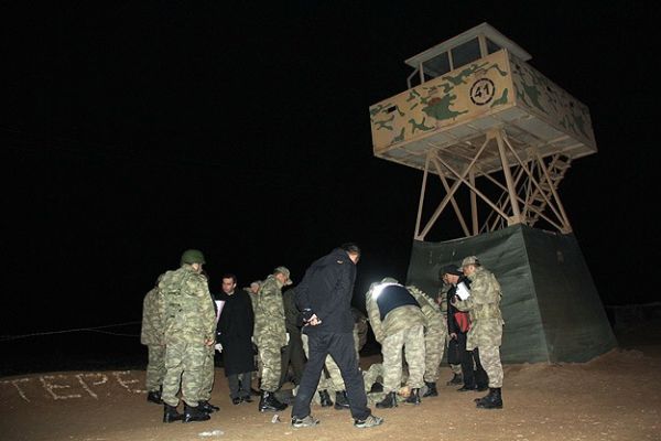 2 asker şehit edildi bir asker de canına kıydı