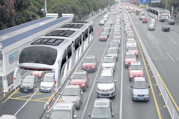 Çin'de 6 milyon araç trafikten men edilecek