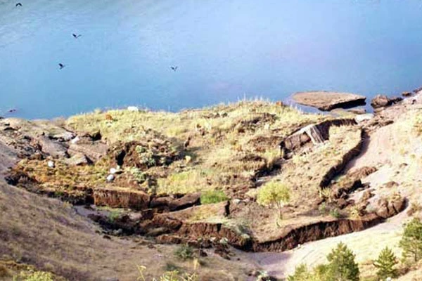 Adalar karaya oturdu