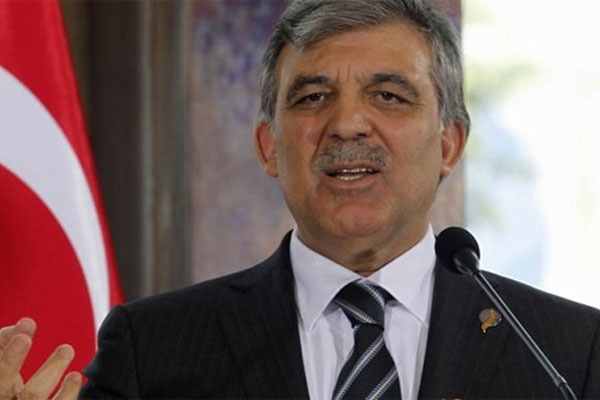 Abdullah Gül Gürcistan&#039;da işadamlarına seslendi